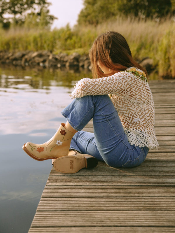 Flower Ankle Boots Camel