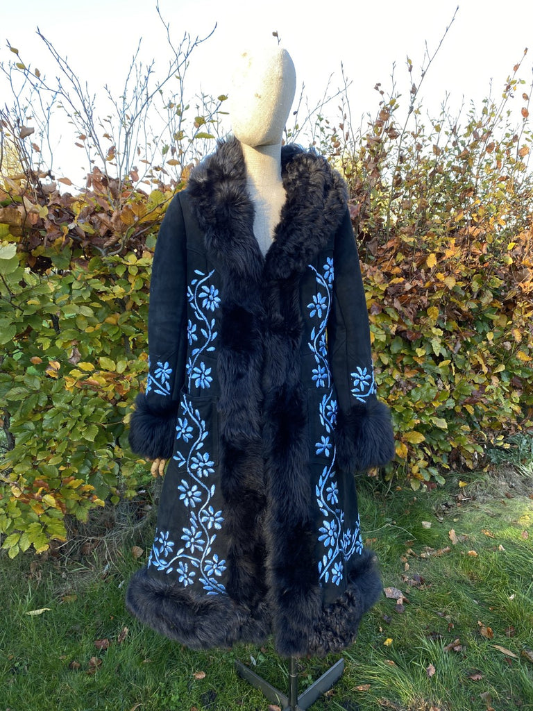 Afghan Sheepskin Coat Fia – Dandelie