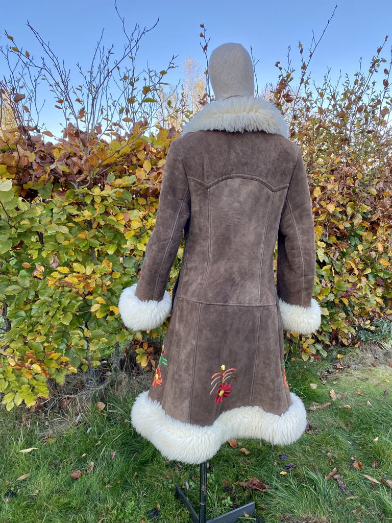 Afghan Sheepskin Coat Fia – Dandelie