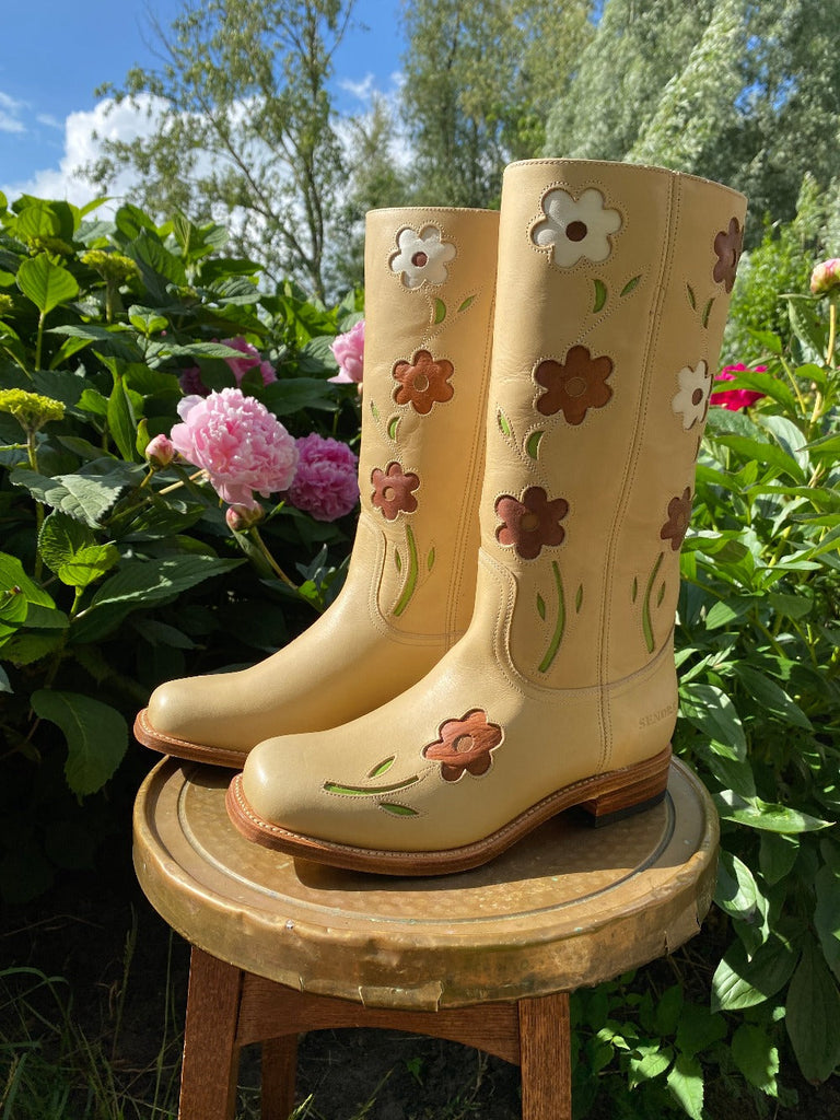 Desert flower bell on sale boots